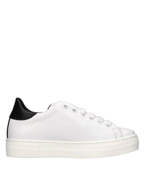 Sneakers in pelle MOSCHINO | 78679  GINEVRABIANCO-NERO